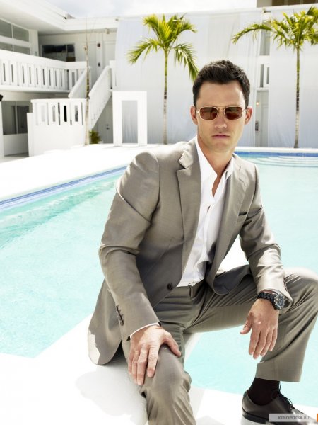 Burn Notice poster